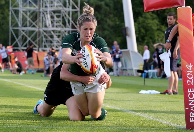 Alison Miller scores a try 5/8/2014