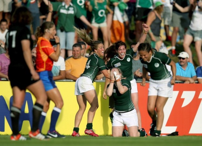 Ashleigh Baxter, Nora Stapleton and Niamh Briggs celebrate at the final whistle 5/8/2014