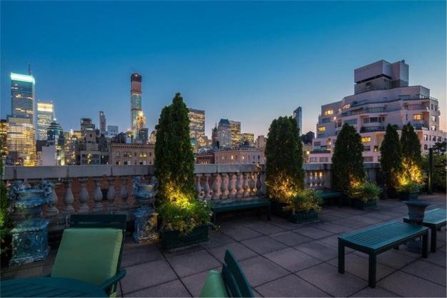 the-11th-floor-private-terrace-was-professionally-designed-and-landscaped