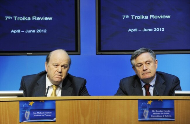 Press Briefings 7th Troika Reviews
