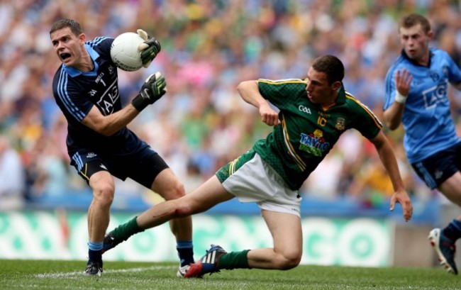 Damien Carroll and goalkeeper Stephen Cluxton