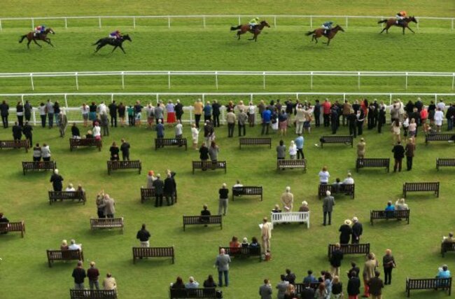 Horse Racing - Fantastic Friday - Newbury Racecourse