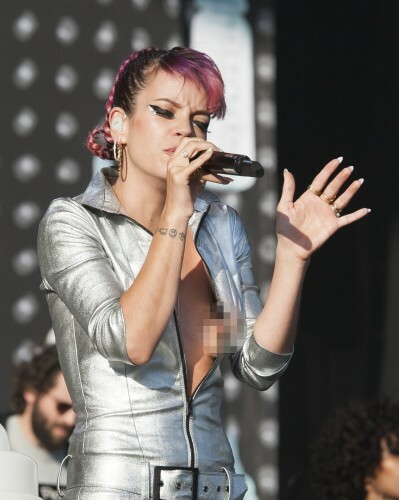 Lily Allen Had An Unfortunate Wardrobe Malfunction On Stage