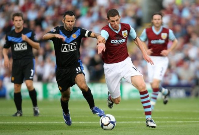Soccer - Barclays Premier League - Burnley v Manchester United - Turf Moor