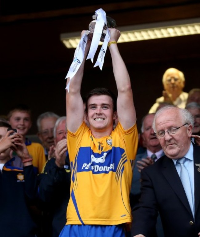 Tony Kelly lifts the trophy