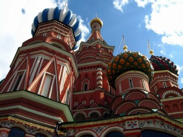 completed-in-1561-st-basils-cathedral-in-moscow-is-now-a-part-of-russian-national-identity