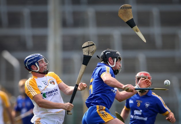 Darragh McGuinness breaks the hurley of Gearoid O'Connell