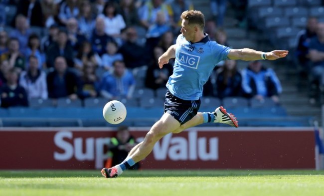 Paul Flynn scores his side's second goal Ê