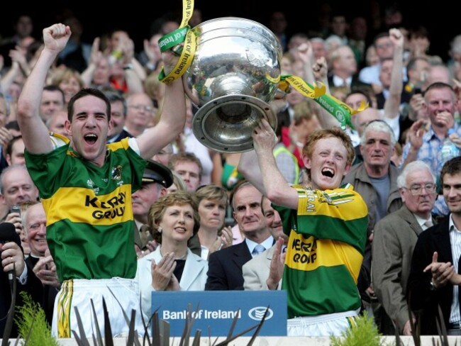 Declan O'Sullivan and Colm Gooch Cooper raise the Sam Maguire 17/9/2006