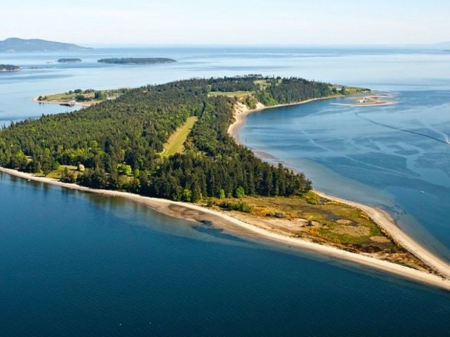 james-island-is-located-just-off-the-southeast-corner-of-vancouver-island-in-british-columbia-canada