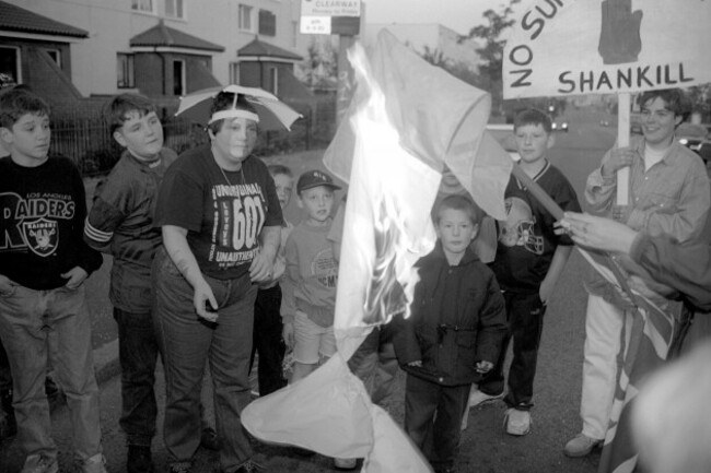 PROTESTORS BURN IRISH TRICOLOUR