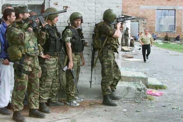 Troops storm the main building in Beslan School