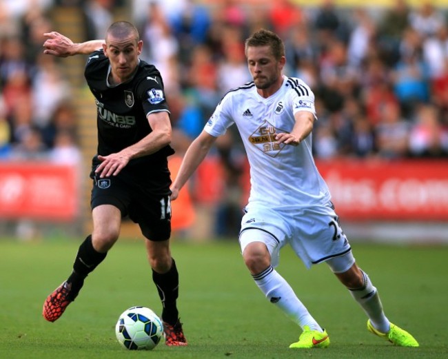 Soccer - Barclays Premier League - Swansea City v Burnley - Liberty Stadium