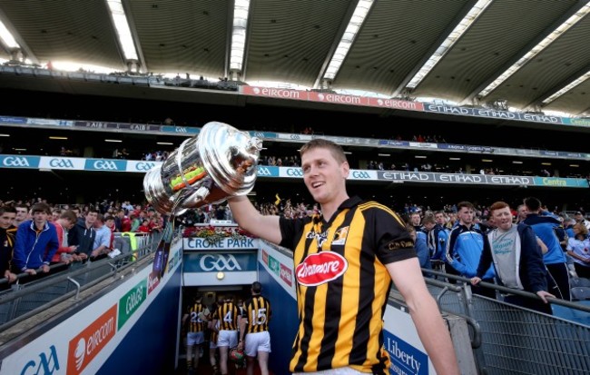 Lester Ryan with the Bob O'Keeffe cup