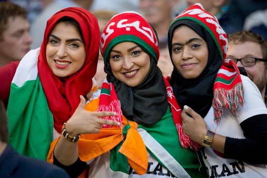 Oman fans