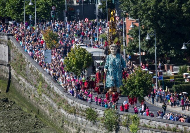 Royal De Luxe Sat 02