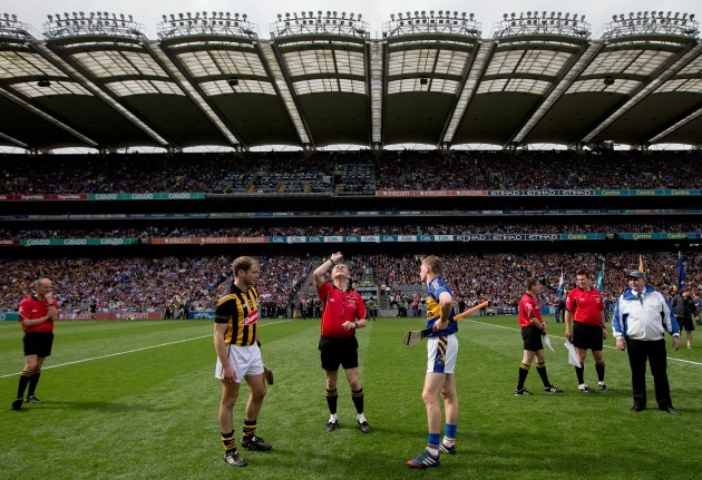 JJ Delaney and Brendan Maher with referee Barry Kelly at the coin toss