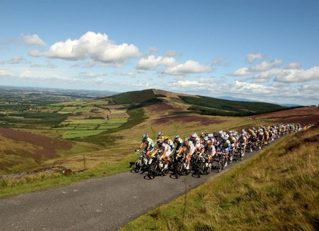 The Peleton they make there way over Mount Leinster