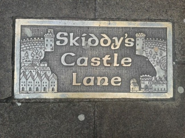 Skiddys Castle Lane Plaque