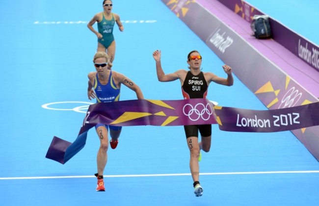 Nicola Spririg crosses the line just ahead Lisa Norden 4/8/2012