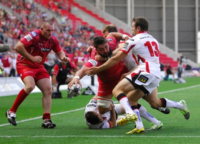 Rory Pitman scores his side's second try