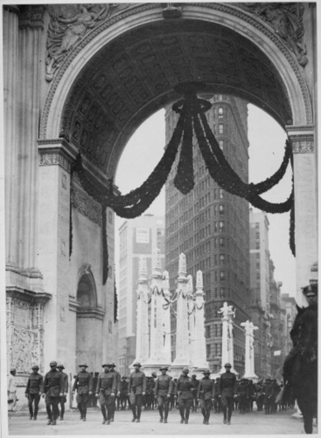 a-victory-arch-was-erected-near-madison-square-park-in-1919-after-world-war-i-ended-it-was-a-temporary-structure-built-of-wood-and-was-eventually-torn-down