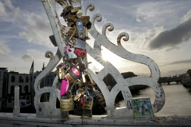 Hapenny Bridge Love Lockets