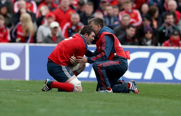 Peter O'Mahony down injured