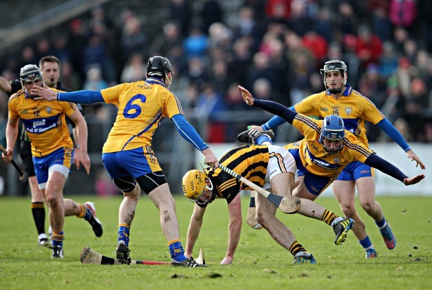Colin Fennelly under pressure from Patrick Donnellan, Conor Ryan and Colin Ryan