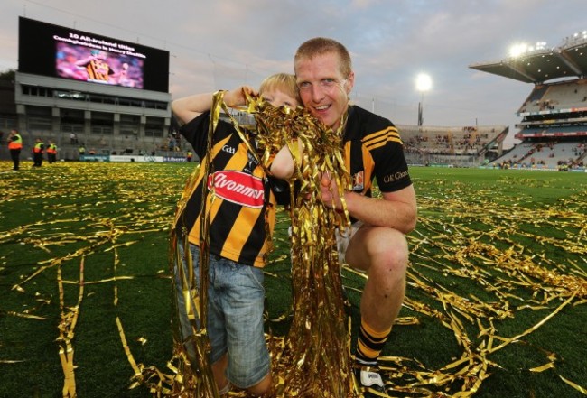 Henry Shefflin with his son Henry celebrate after the final whistle