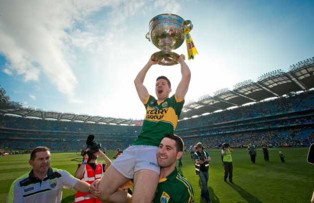 Bryan Sheehan and Kieran O'Leary lift the Sam Maguire