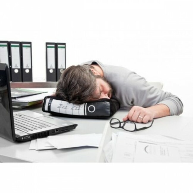 powernap_office-pillow_mood_72dpi