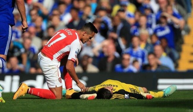 Soccer - Barclays Premier League - Chelsea v Arsenal - Stamford Bridge