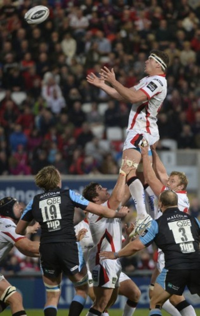 Robbie Diack wins a line-out