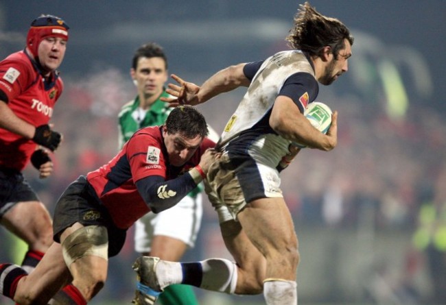 David Wallace tackles Sebastien Chabal 21/1/2006