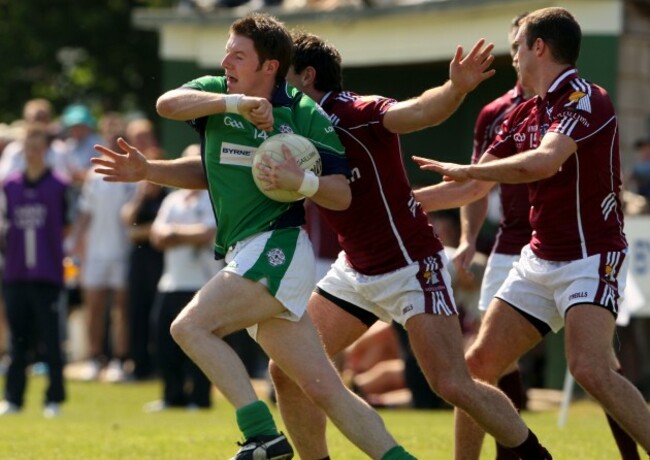 Kevin Downes drives forward