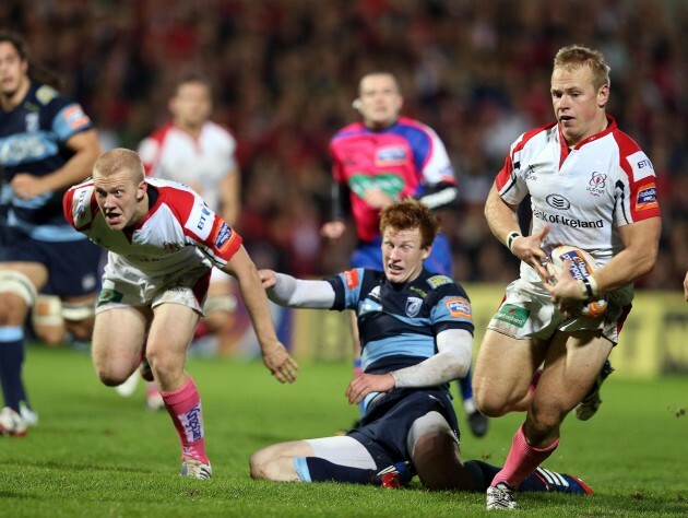 Stuart Olding offloads to Luke Marshall who runs in to score