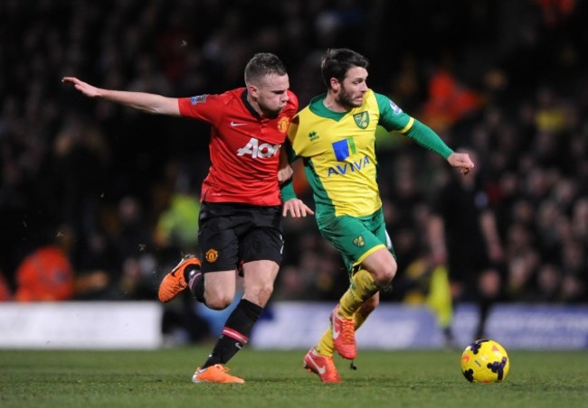 Soccer - Barclays Premier League - Norwich City v Manchester United - Carrow Road