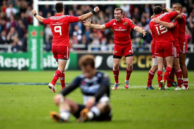 Conor Murray and JJ Hanrahan celebrate at the final whistle