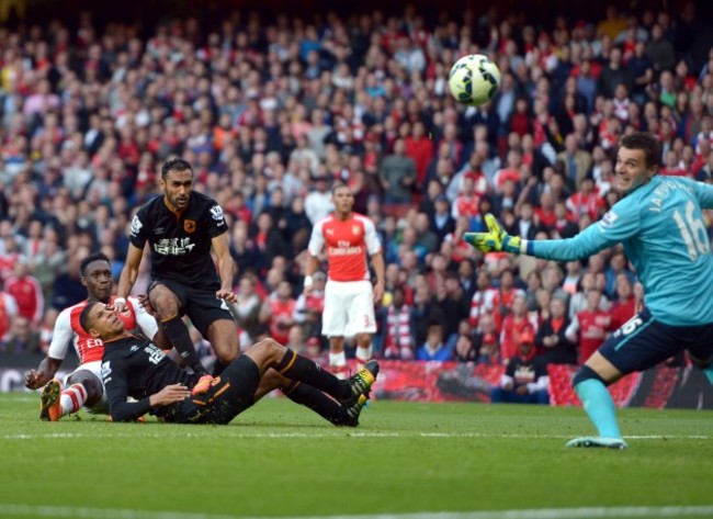 Soccer - Barclays Premier League - Arsenal v Hull City - Emirates Stadium