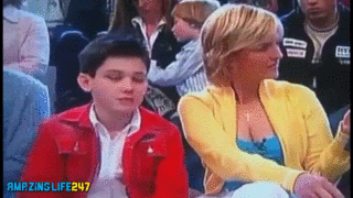 08-caught-in-the-act-gifs-kid-checking-out-boobs1