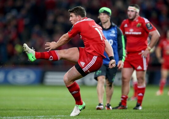 Ian Keatley kicks a penalty