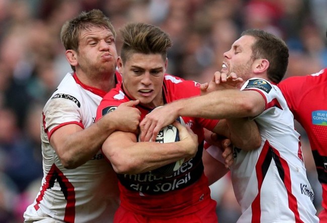 Chris Henry and Darren Cave tackle James O'Connor