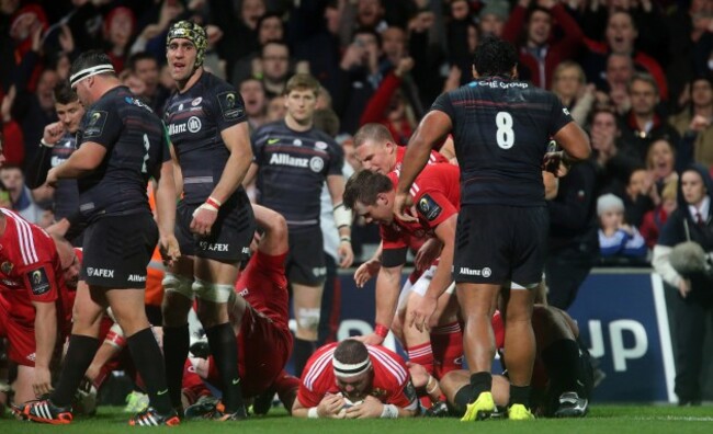 Dave Kilcoyne scores the first try