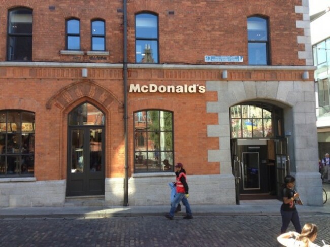 mcdonalds_temple_bar_dublin_large