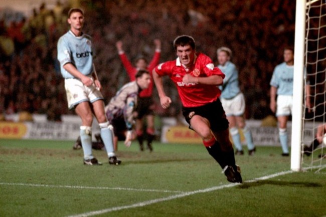 Soccer - FA Carling Premiership - Manchester City v Manchester United - Maine Road