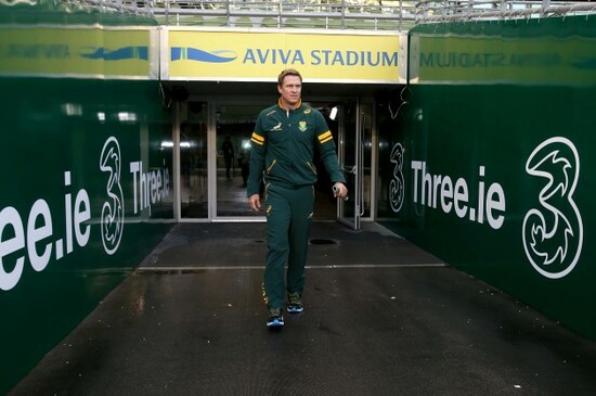 Jean de Villiers arrives