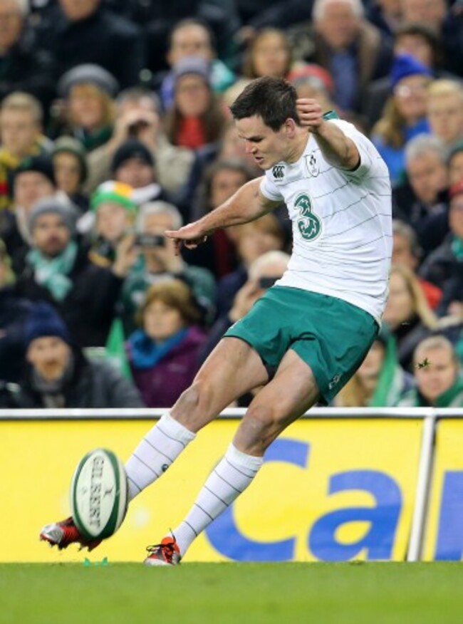 Jonathan Sexton kicks his second penalty