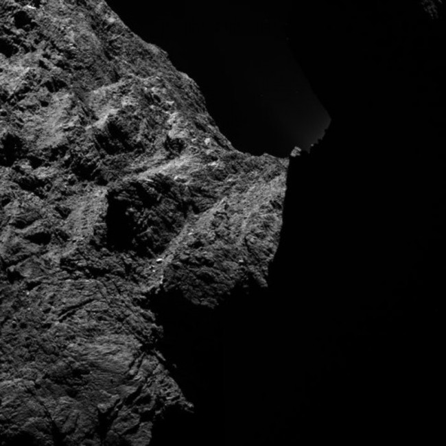 Comet_detail_30_October_2014_a_node_full_image_2