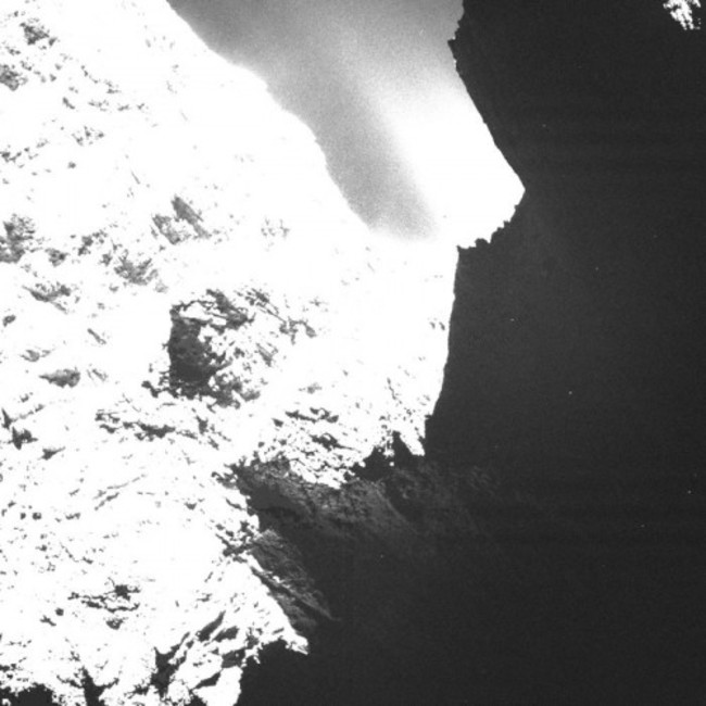 Comet_detail_30_October_2014_b_node_full_image_2